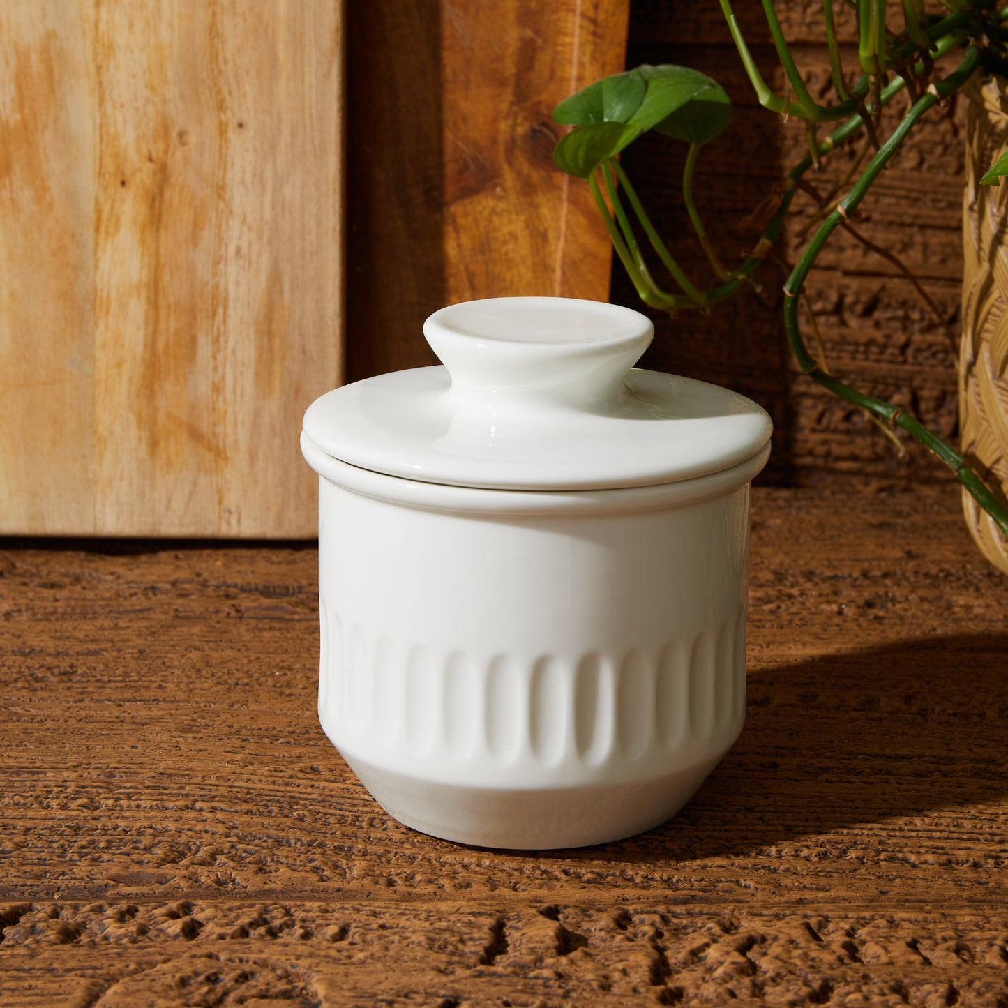Cloudware French Embossed White Butter Crock with Lid – Floral Relief Pattern & Water Seal – Countertop Butter Keeper for Fresh, Spreadable Butter